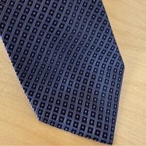 Michael Kors 100% Silk Tie Blue Diamond Pattern Gold Dot Classic Mens Necktie